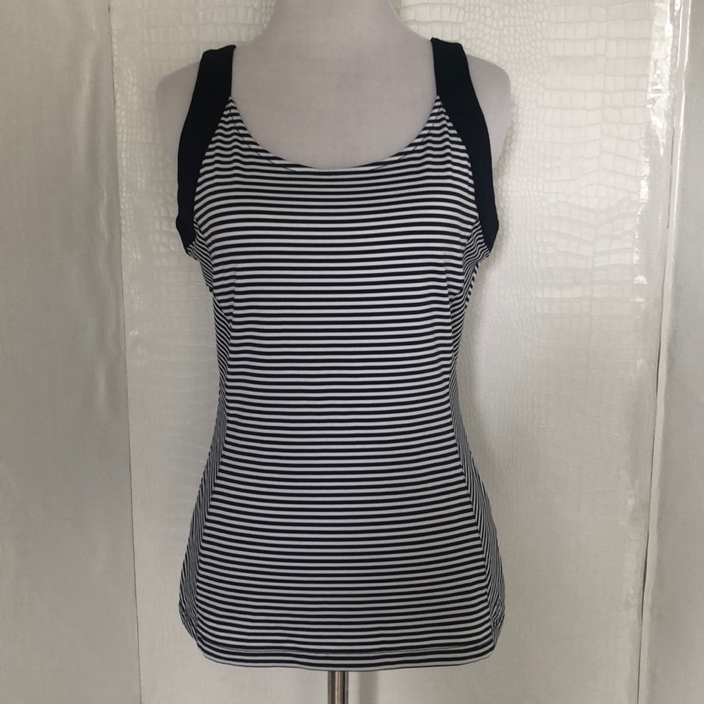 IZOD GOLF 🏌️‍♀️ TANK TOP.